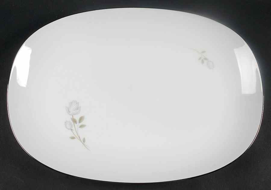 Altadena 15" Oval Serving Platter by Noritake-1