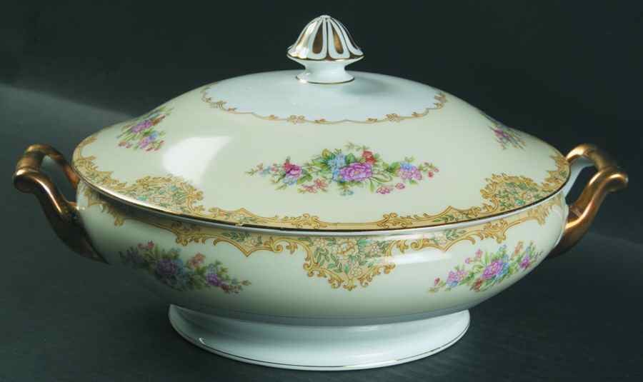 Alvin Round Covered Vegetable by Noritake-1