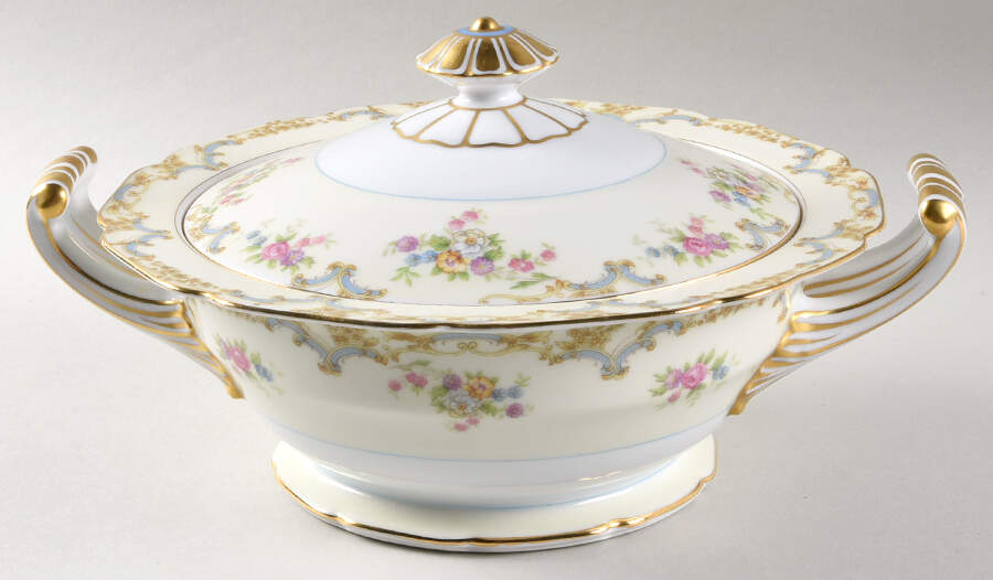 Alvadore Round Covered Vegetable by Noritake-1