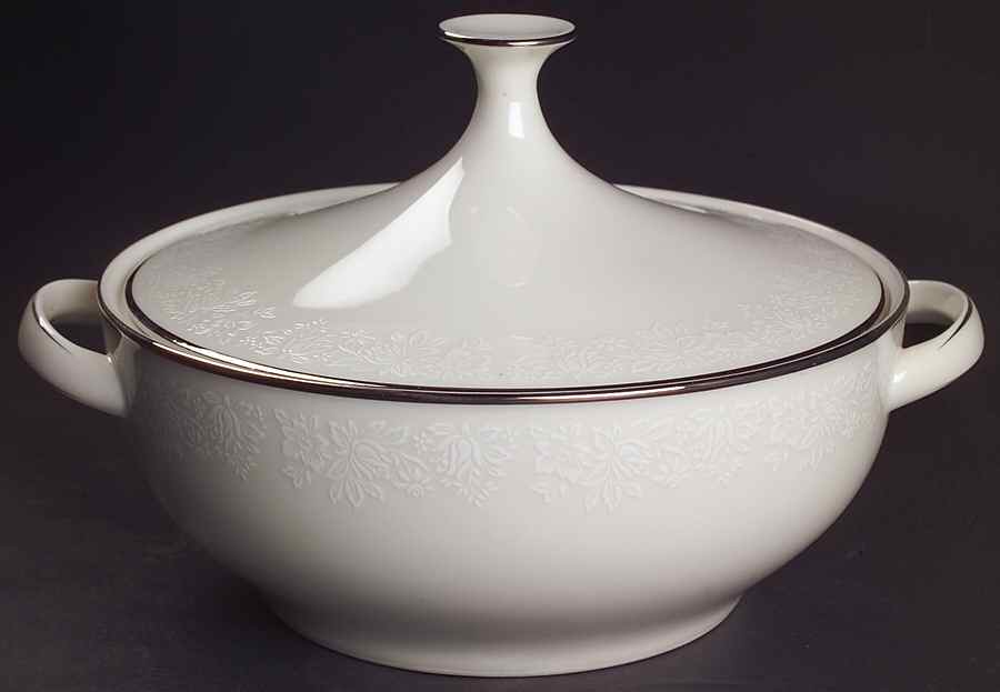 Ambrosia Round Covered Vegetable by Noritake-1