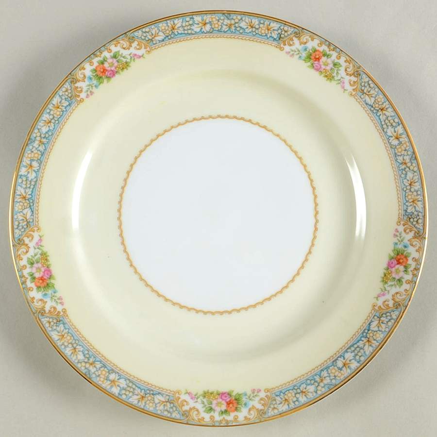 Amboise Dinner Plate by Noritake-1