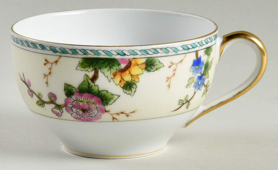 Amerita Oversized Cup by Noritake-1