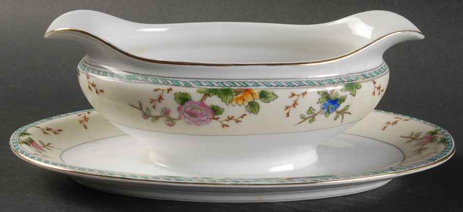 Amerita Gravy Boat with Attached Underplate by Noritake-1