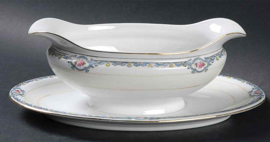 Amesbury Gravy Boat with Attached Underplate by Noritake-1