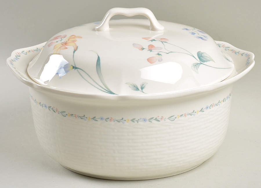American Flowers 2qt Round Covered Casserole (Uses the Rv9s As Base by Noritake-1