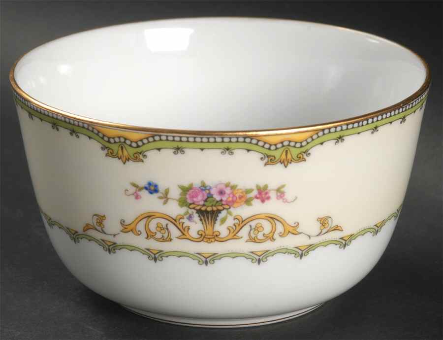 Amorosa Cranberry Bowl by Noritake-1