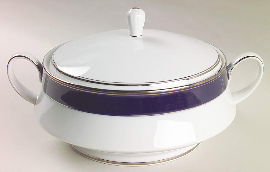 Amsterdam Round Covered Vegetable by Noritake-1