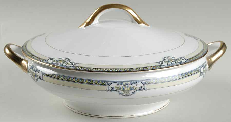Anamosa Round Covered Vegetable by Noritake-1