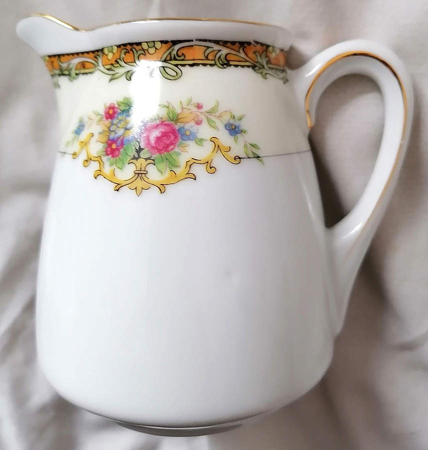 Andalia Mini Creamer by Noritake-1