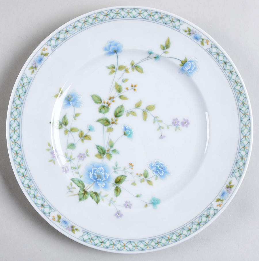 Angel D'Amour Luncheon Plate by Noritake-1