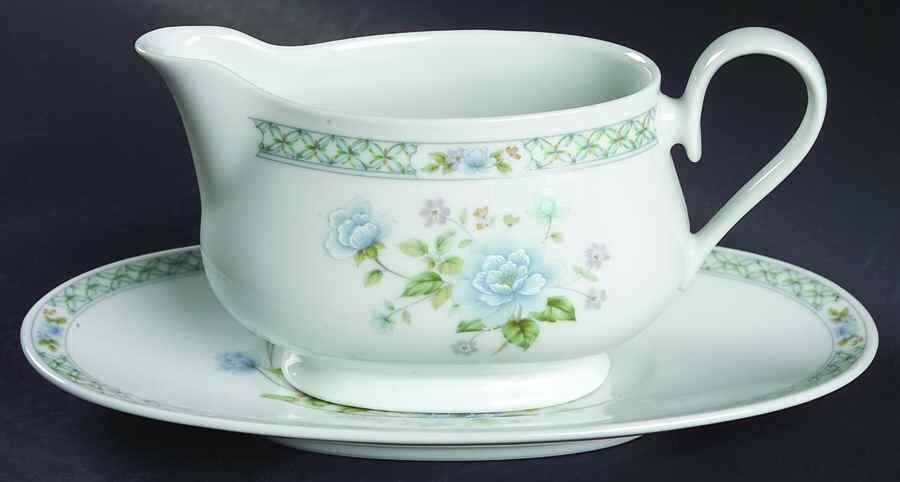 Angel D'Amour Gravy Boat & Underplate by Noritake-1