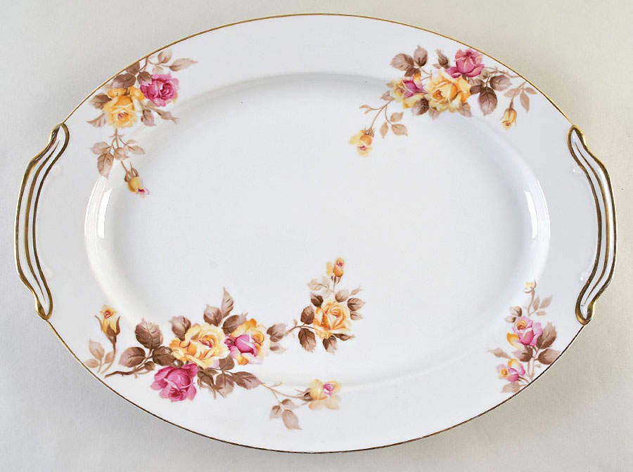 Angela 16" Oval Serving Platter by Noritake-1