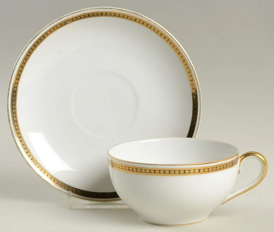 The Angora Flat Cup & Saucer Set by Noritake-1