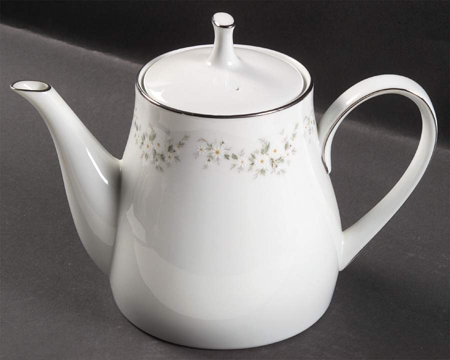 Annabelle Teapot & Lid by Noritake-1