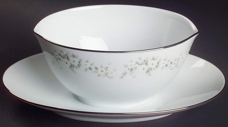 Annabelle Gravy Boat with Attached Underplate by Noritake-1