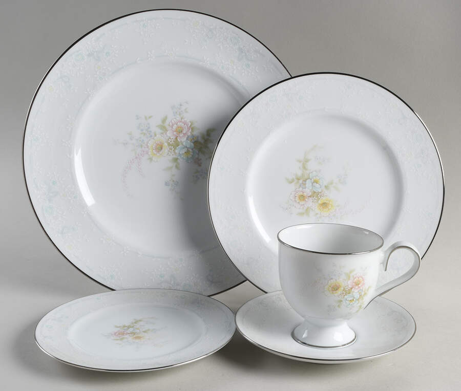 Anticipation 40 Piece Set by Noritake-1