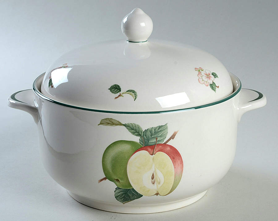 Apple Crisp 2 Qt Round Covered Casserole by Noritake-1