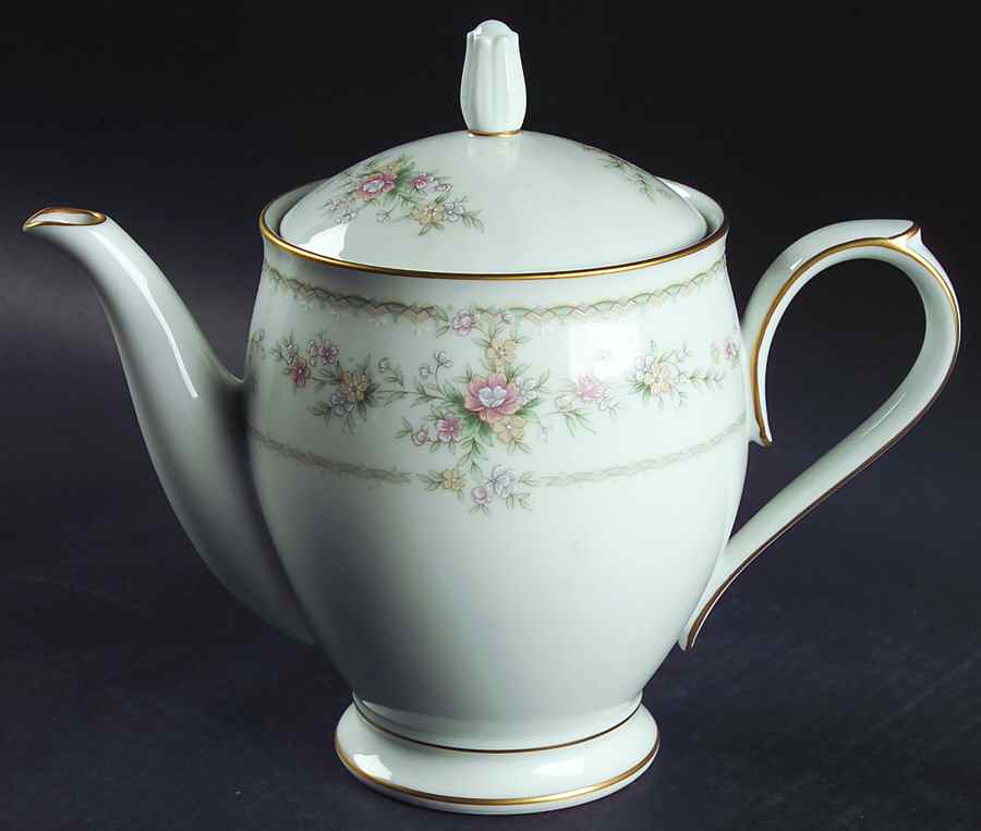 Applique Teapot & Lid by Noritake-1