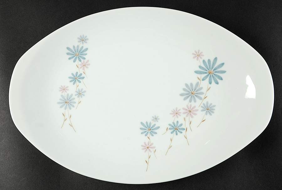April 14" Oval Serving Platter by Noritake-1