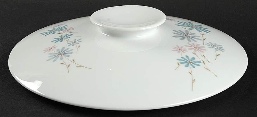 April Lid for Round Vegetable by Noritake-1