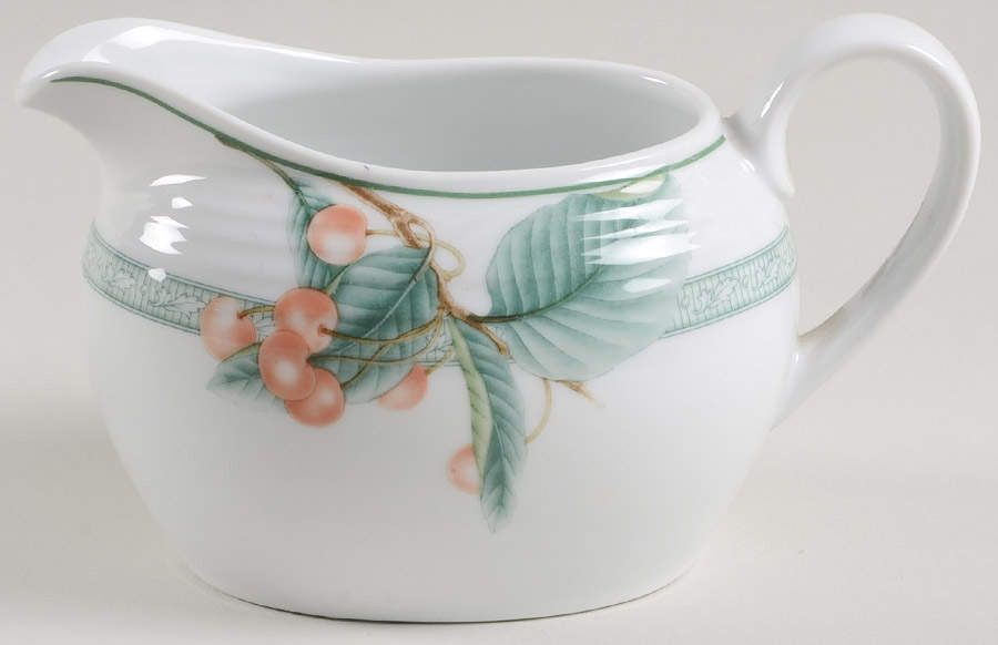 Arctic Berries Gravy Boat by Noritake-1