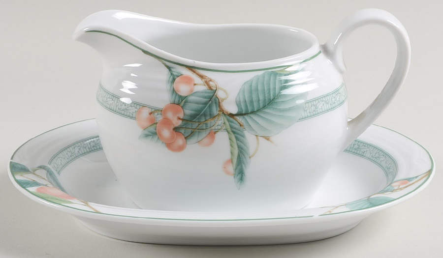 Arctic Berries Gravy Boat & Underplate by Noritake-1