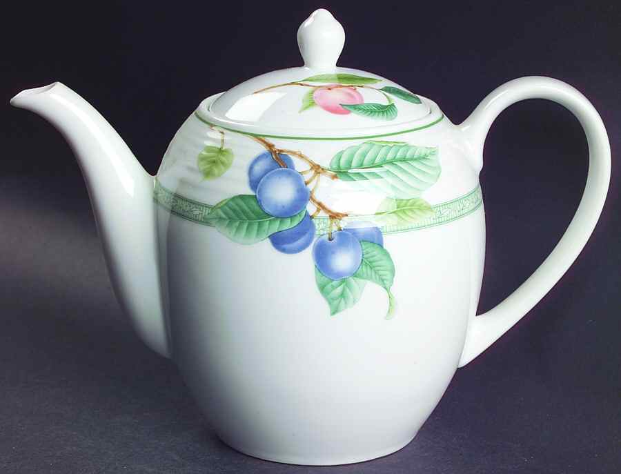 Arctic Berries Tea/Coffee Pot & Lid by Noritake-1