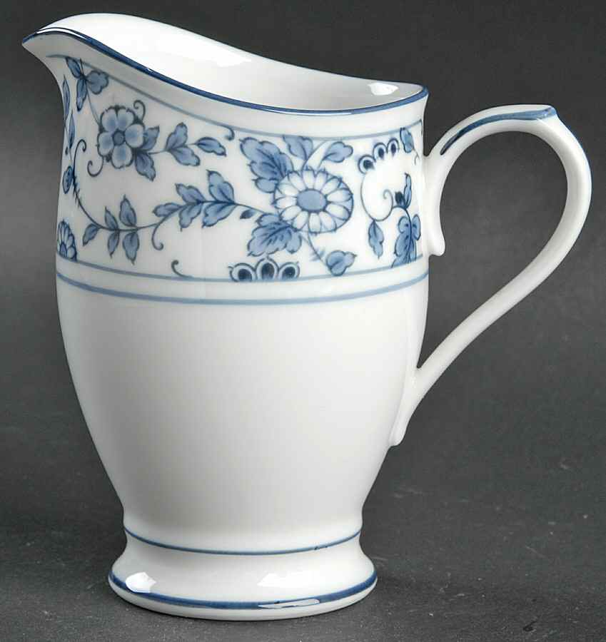 Arcadia Creamer by Noritake-1