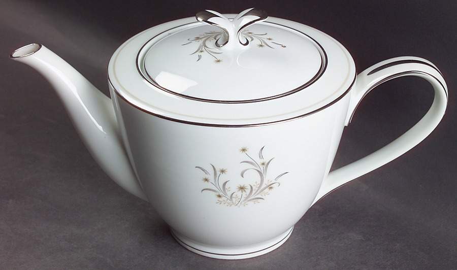 Ardis Teapot & Lid by Noritake-1