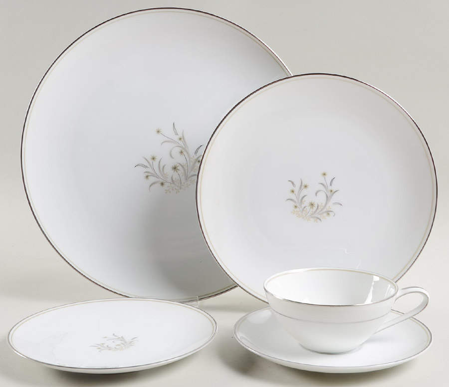 Ardis 5 Piece Place Setting by Noritake-1