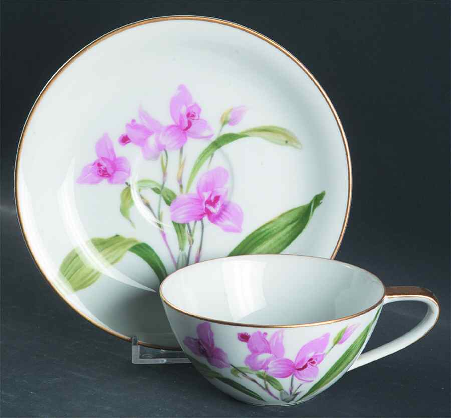 Ardine Flat Cup & Saucer Set by Noritake-1