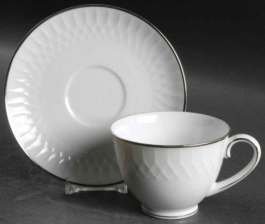 Ariana Footed Cup & Saucer Set by Noritake-1