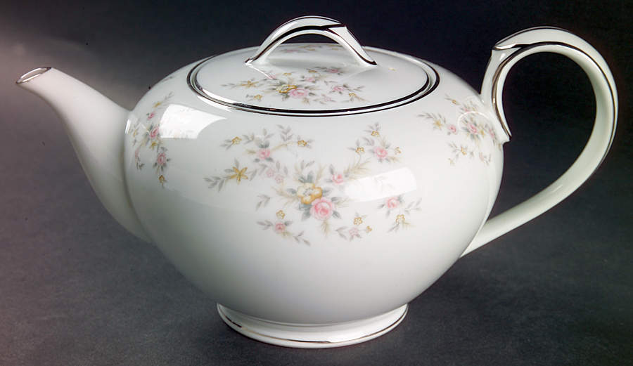 Arlene Teapot & Lid by Noritake-1