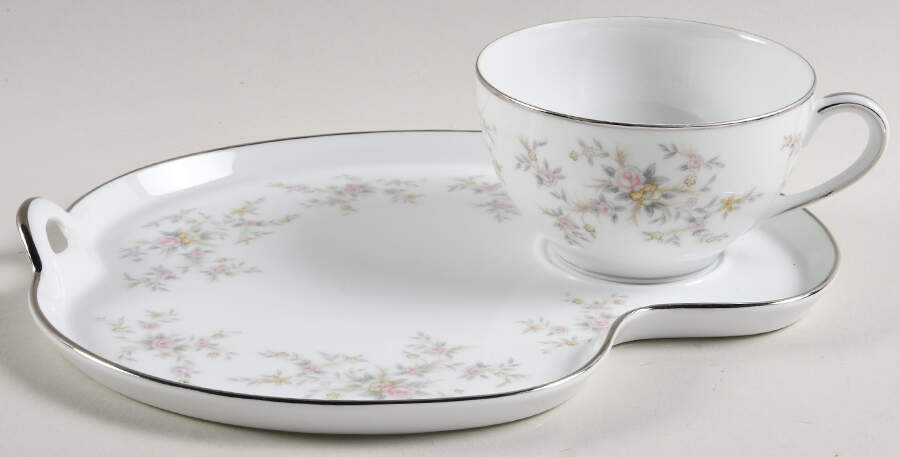 Arlene Snack Plate & Cup Set by Noritake-1