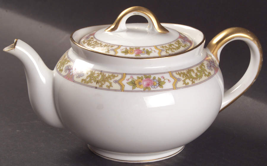 Arleigh Teapot & Lid by Noritake-1