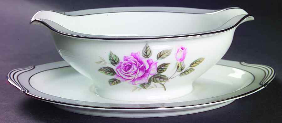 Arlington Gravy Boat with Attached Underplate by Noritake-1