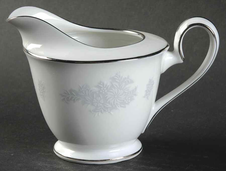 Armand Mini Creamer by Noritake-1