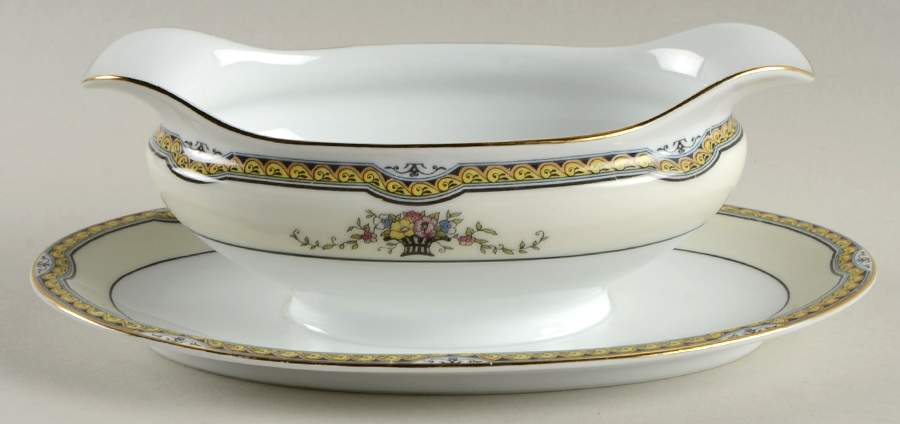 Arona Gravy Boat with Attached Underplate by Noritake-1