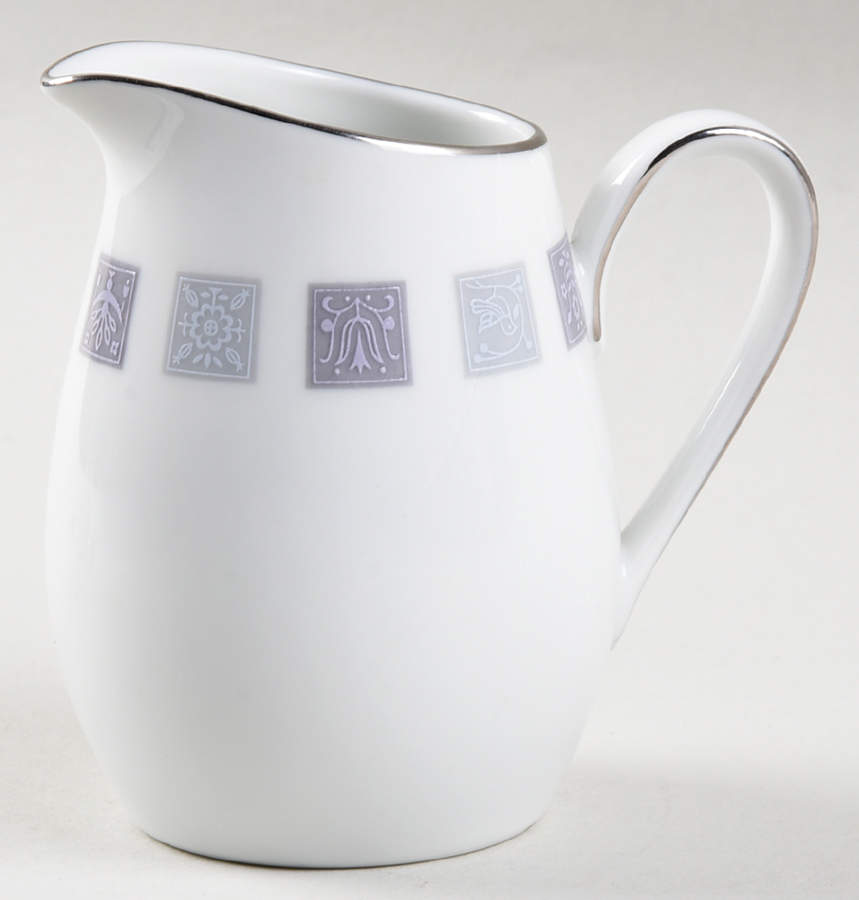 Arroyo Mini Creamer by Noritake-1
