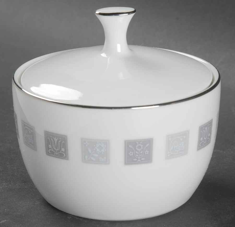 Arroyo Sugar Bowl & Lid by Noritake-1