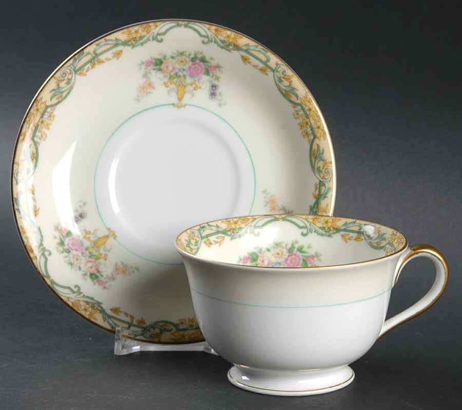 Arvana Oversized Cup & Saucer Set by Noritake-1