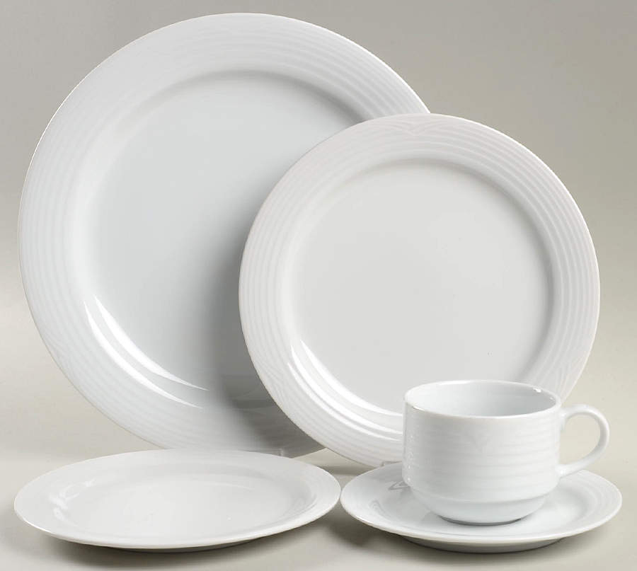 Arctic White 40 Piece Estate Set by Noritake-1