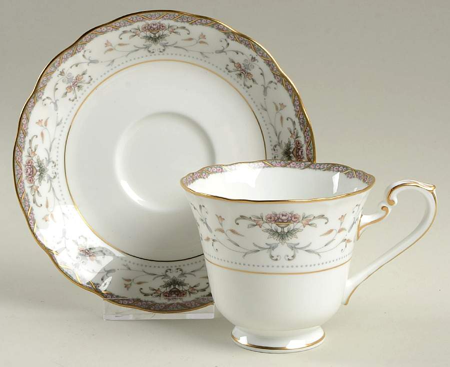 Astorbrook Footed Cup & Saucer Set by Noritake-1