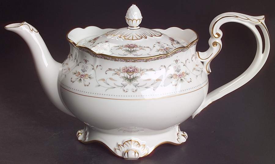Astorbrook Teapot & Lid by Noritake-1