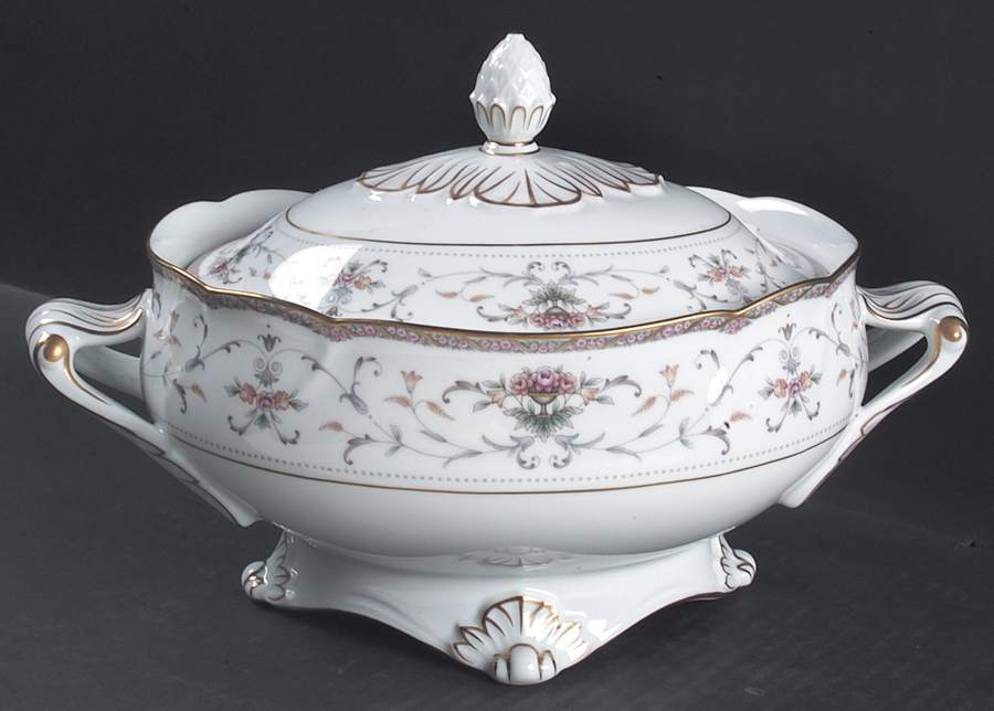 Astorbrook Oval Covered Vegetable by Noritake-1