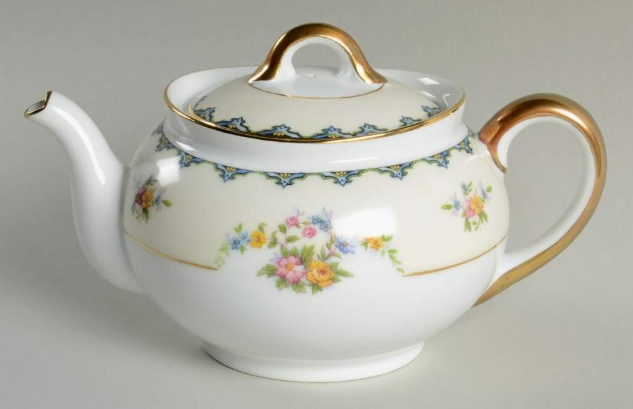 Athlone Teapot & Lid by Noritake-1