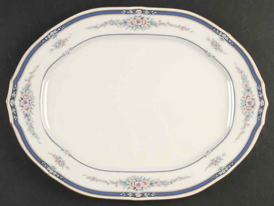 Auburndale 14" Oval Serving Platter by Noritake-1