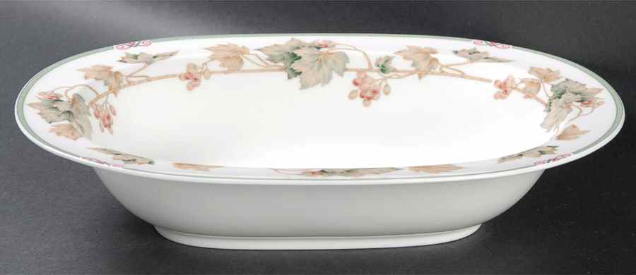 Autumn Estate 10" Oval Vegetable Bowl by Noritake-1