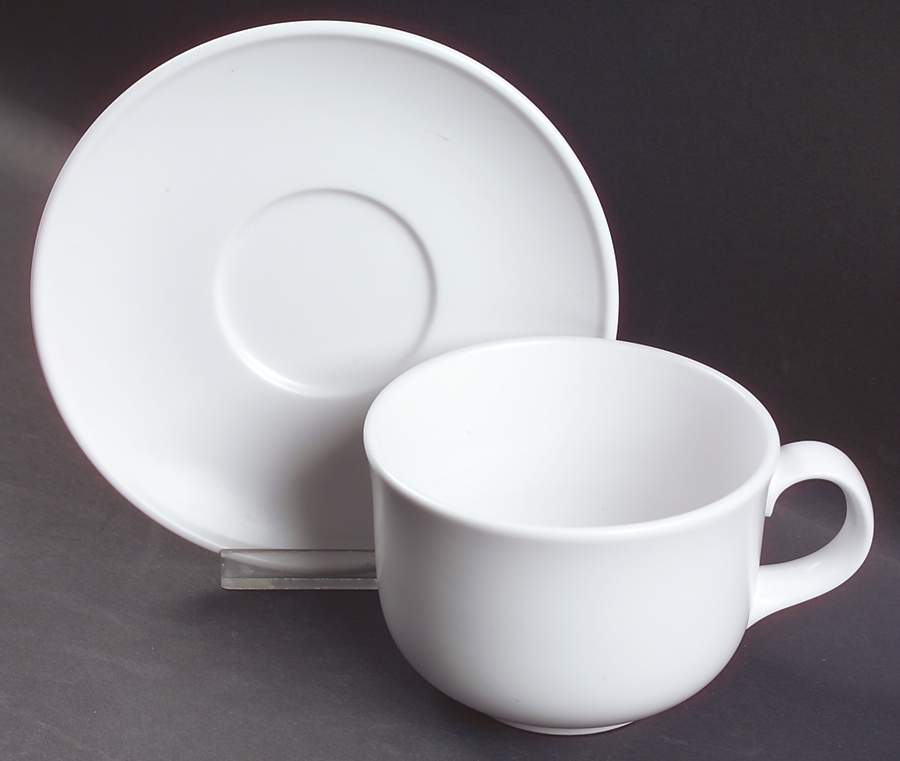 Au Naturel Oversized Cup & Saucer Set by Noritake-1