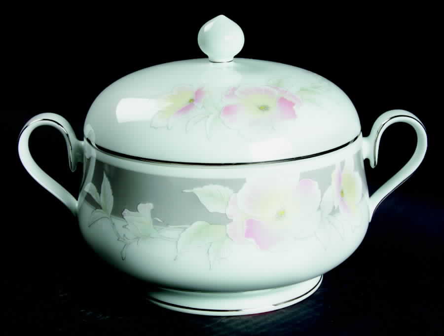 Autumn Rhapsody Round Covered Vegetable by Noritake-1